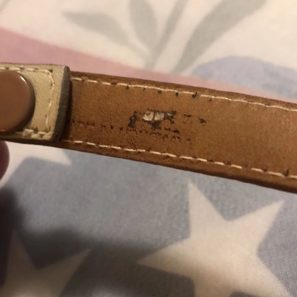 Vintage Women’s Cream Leather Belt L (28-33”) 36.5”Long .75 Wide